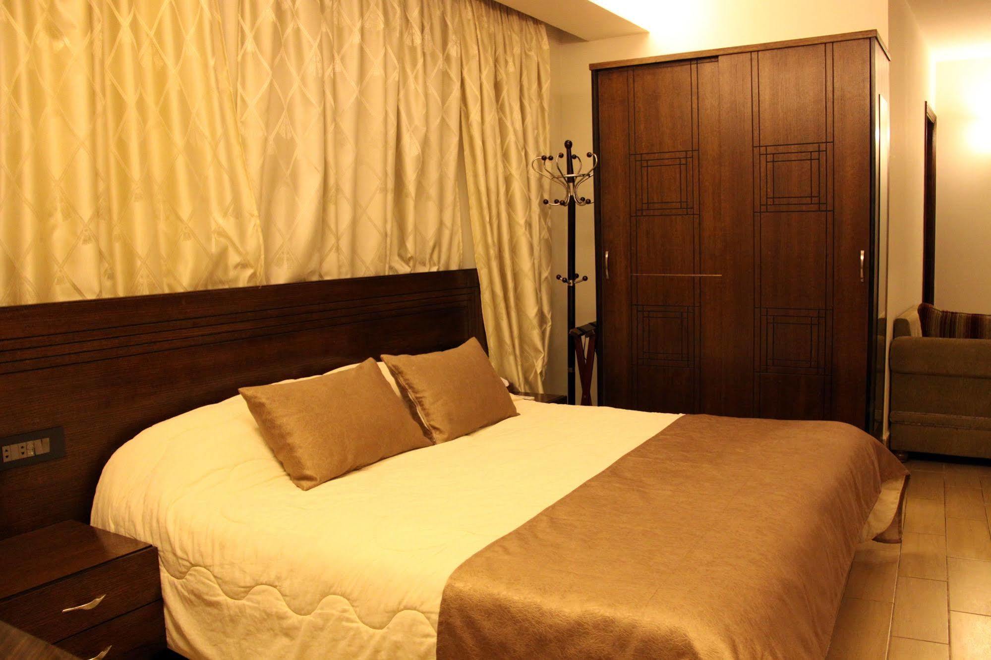 Lamedina Hotel & Resort Jounieh Eksteriør billede