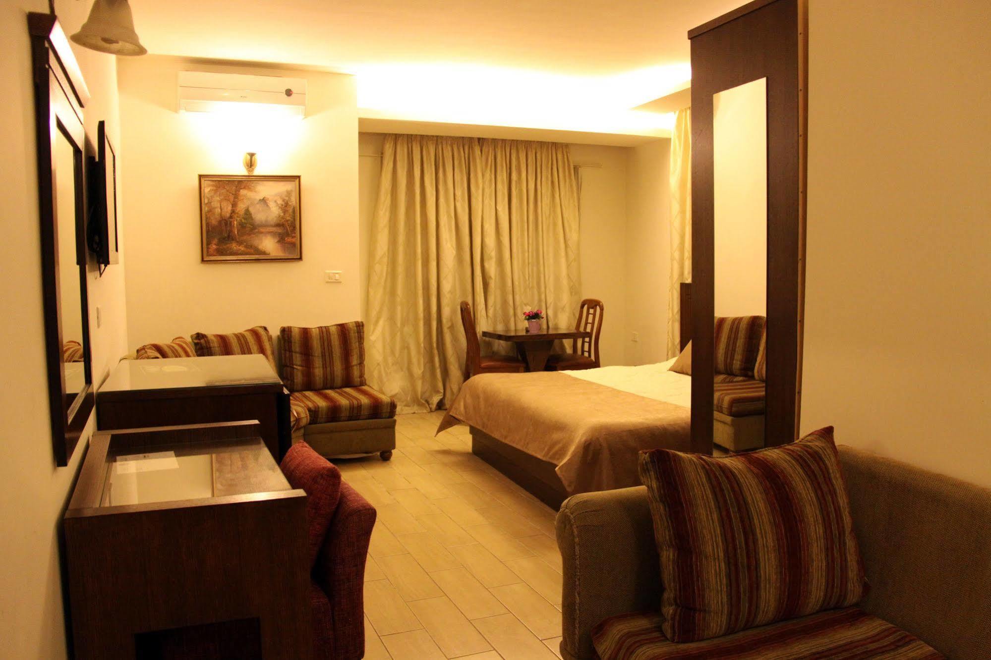 Lamedina Hotel & Resort Jounieh Eksteriør billede