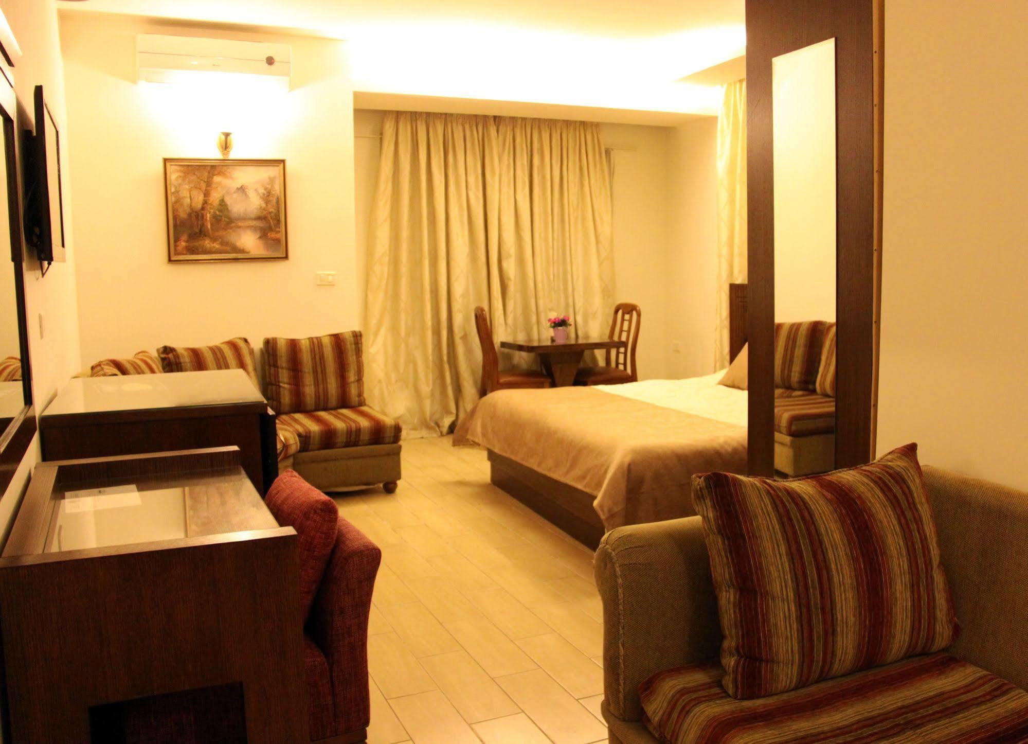 Lamedina Hotel & Resort Jounieh Eksteriør billede